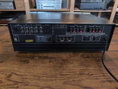 ROTEL RA 712