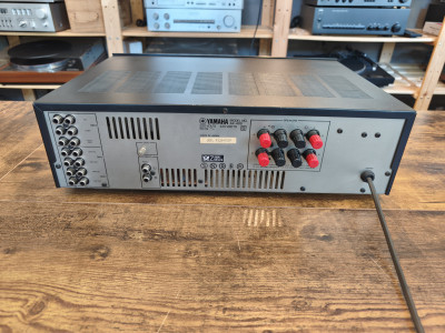 YAMAHA AX400