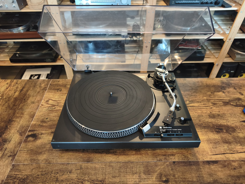 Technics SL 1900