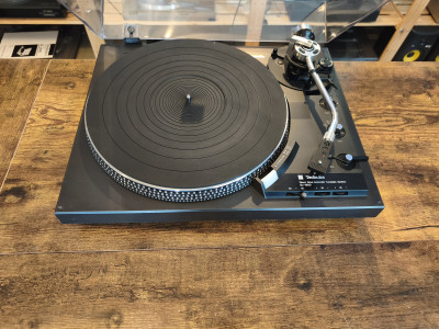 Technics SL 1900