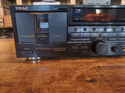 TEAC-W750r