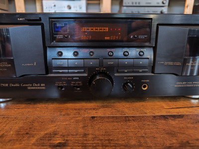 TEAC-W750r