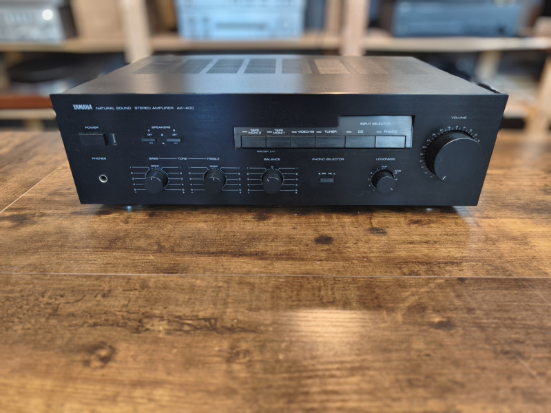 YAMAHA AX400