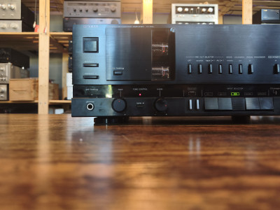 LUXMAN LV 103U
