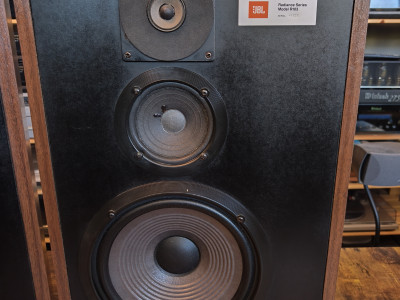 JBL RADIANCE 103