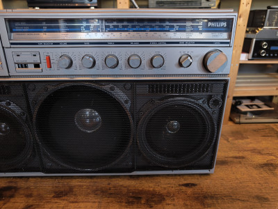 PHILIPS D8444