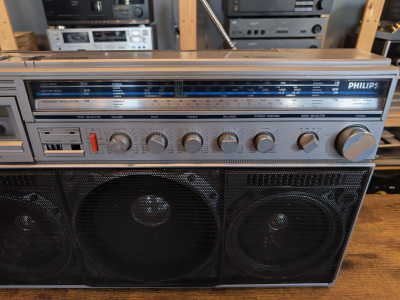 PHILIPS D8444