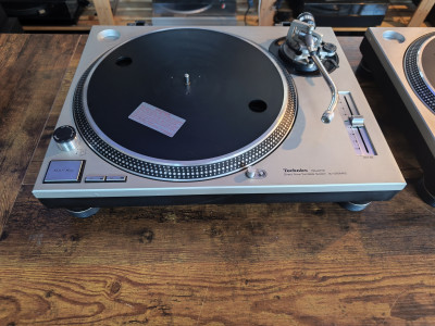 Technics sl 1200 mk2