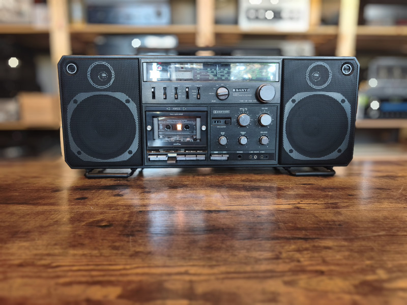 SANYO m9998lu