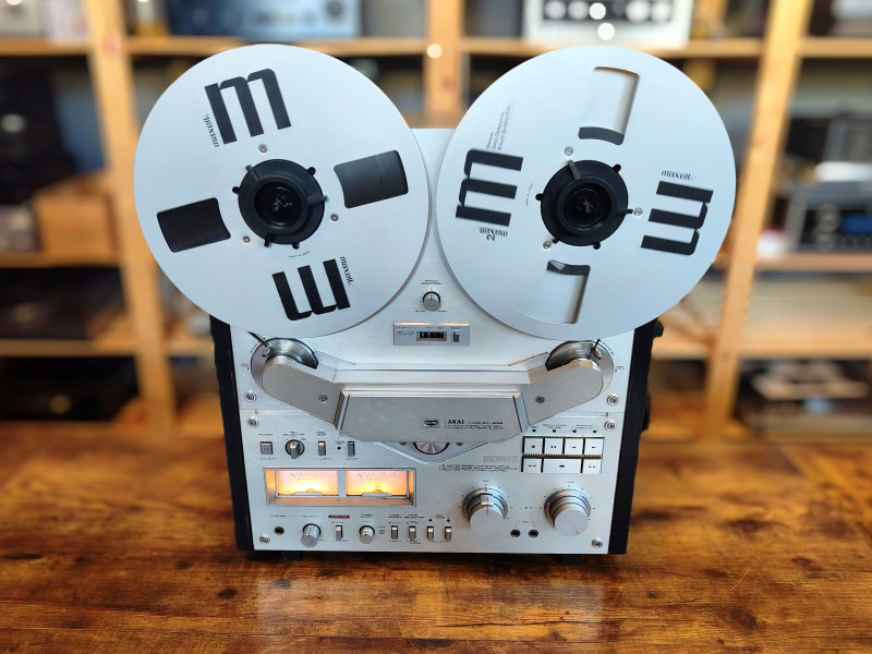 AKAI GX636