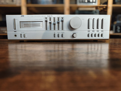 JVC A-X4